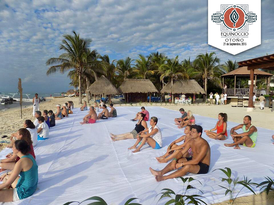 Meditacion en la playa Riviera Maya