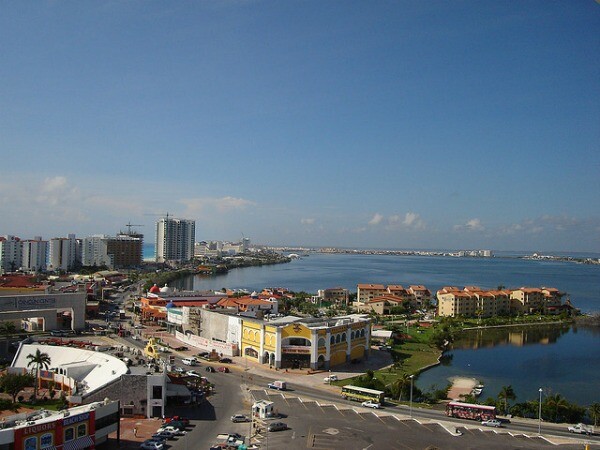 Punta Cancun Zona Hotelera
