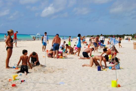 Sandcastle contest Playa del Carmen