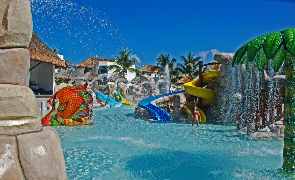 Sandos Caracol Riviera Maya resort water park