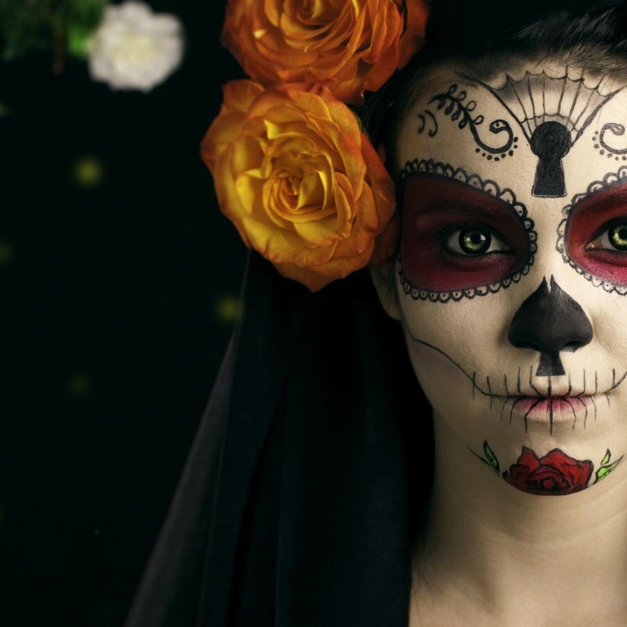 Celebrar a los muertos, belleza mortal: las 3 mujeres del Día de Muertos