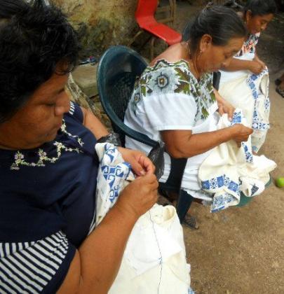 Comunidades mayas Sandos y Xyaat: Apoyando al pueblo Maya