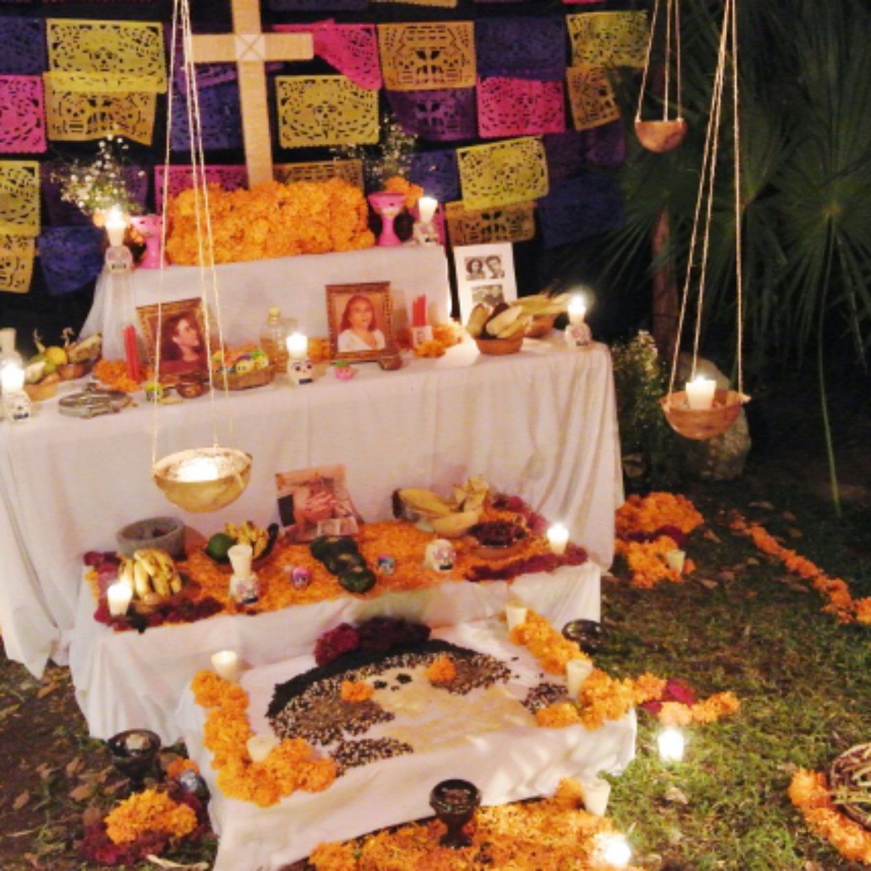 Celebrando el famoso Día de Muertos en la Rivera Maya